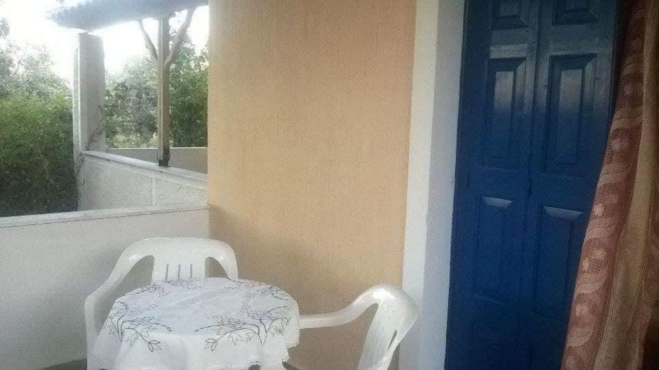 Oasis Studios Skala Kallonis Exterior foto